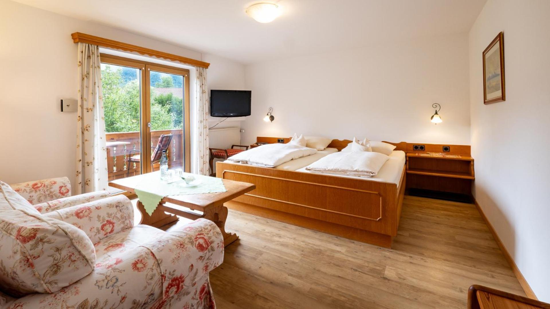 Gaestehaus Maier Zum Bitscher ร็อทท์อาค-เอเกิร์น ภายนอก รูปภาพ
