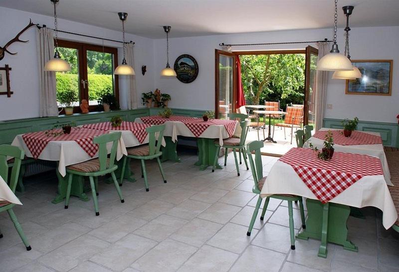 Gaestehaus Maier Zum Bitscher ร็อทท์อาค-เอเกิร์น ภายนอก รูปภาพ